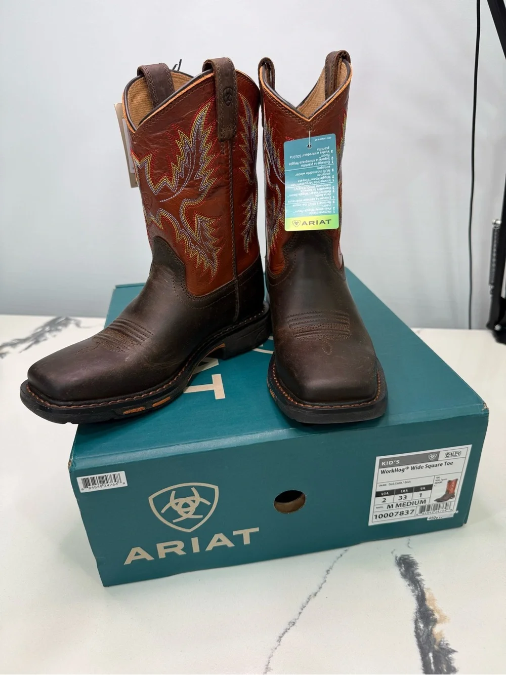 ARIAT Boys' Earth Workhog Western Boots Wide Square Toe Size 2 (Used Once)
